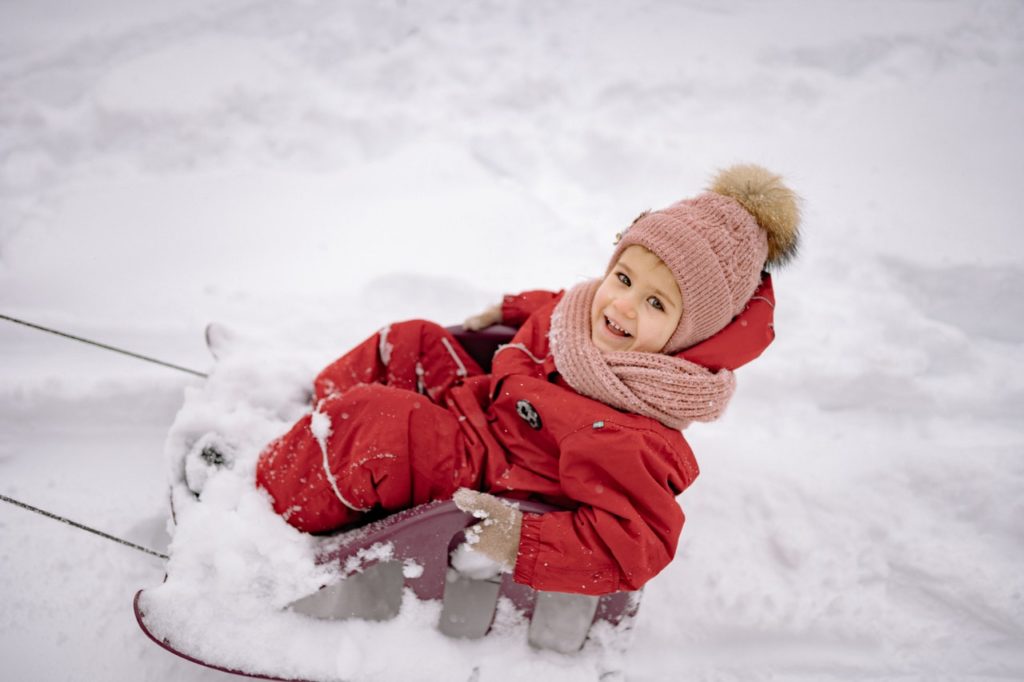 Fun Family Outdoor Activities for Winters in the SNOW - Sled riding